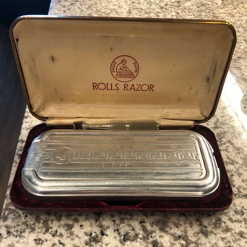 Antique Rolls Razor